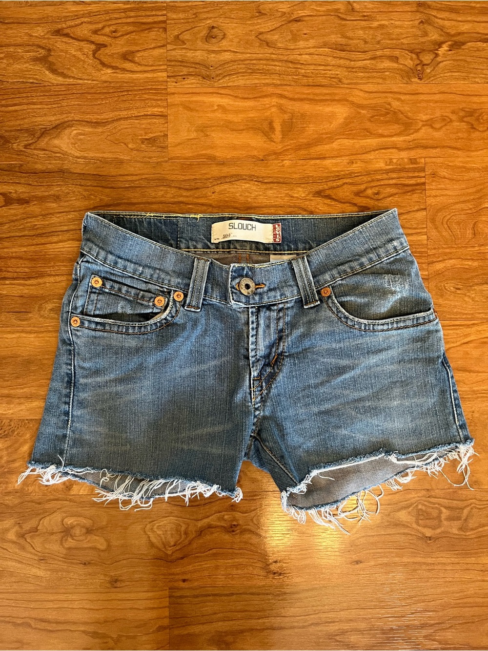 Levi's slouch 504 cutoff Jean shorts, 7M
